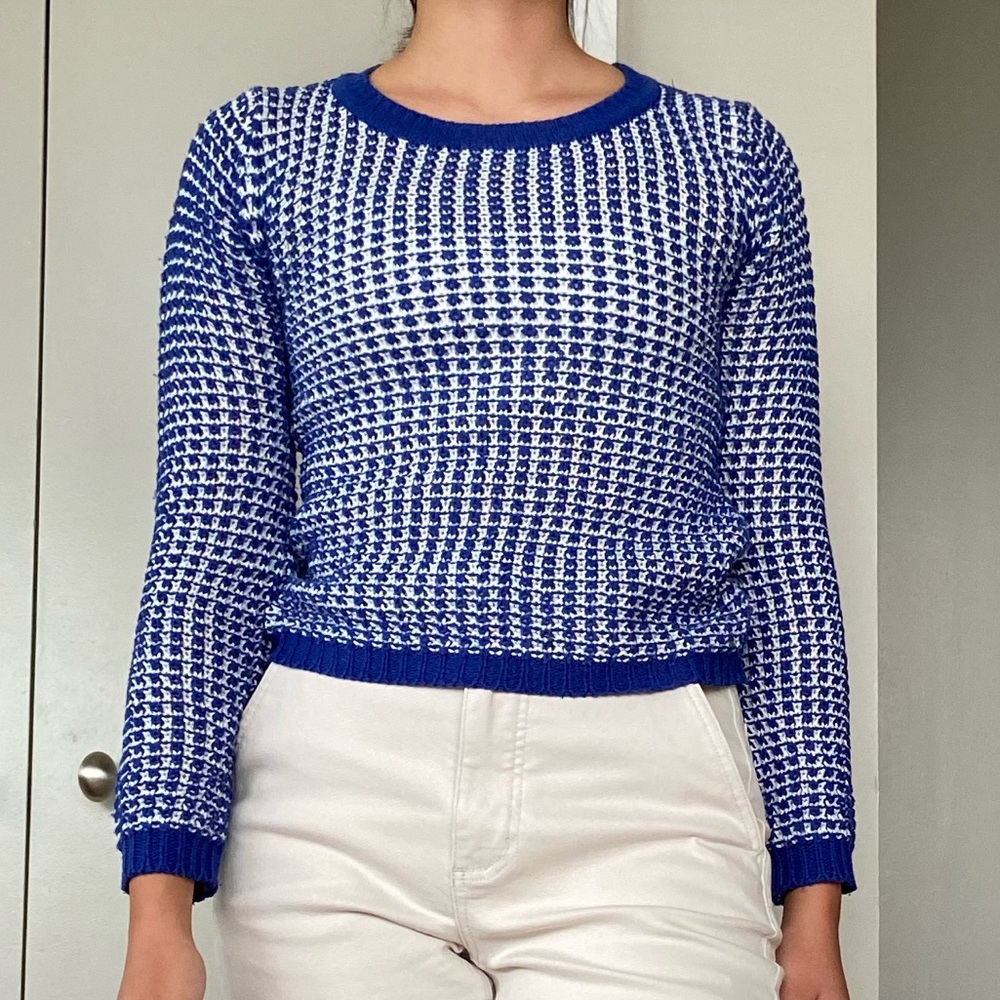 Vintage Planet Gold Blue/white acrylic knit